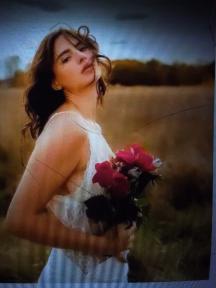 I hate that I love you I hate that I love you by Favour Fesochukwu - Book Cover Background